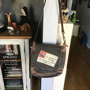 Canvas Shoulder Bag w/ adjustable strap